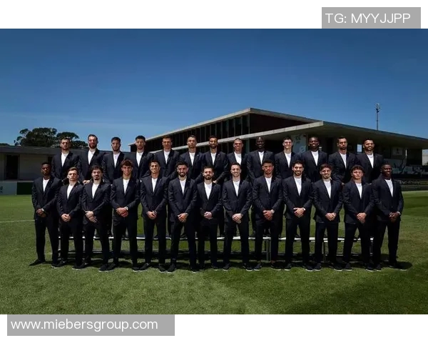 体系球星足球发展与现代竞技格局下团队协作和个人能力融合探索